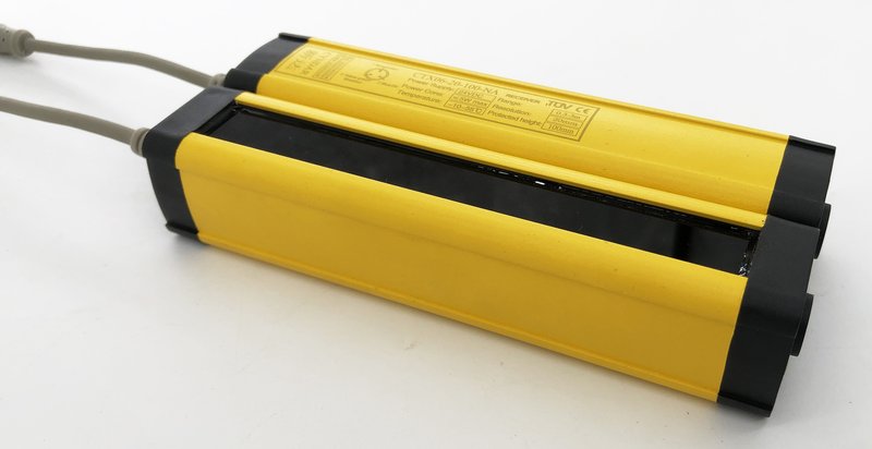 Многолучевой барьер безопасности CYNDAR CTX20-26500NA